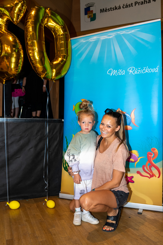 Martina Gavriely se svým synem Leeiem.