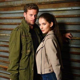 Sara Sandeva a Jakub Prachař jsou v seriálu Dvojka na zabití parťáci.