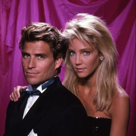 Zlatíčka Ameriky, Heather Locklear a Ted McGinley v seriálu Dynastie.