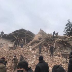 Město Sumy lehlo téměř celé popelem.