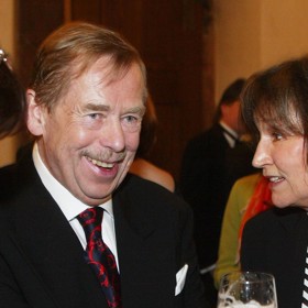 Václav Havel a Marta Kubišová na archivním snímku.