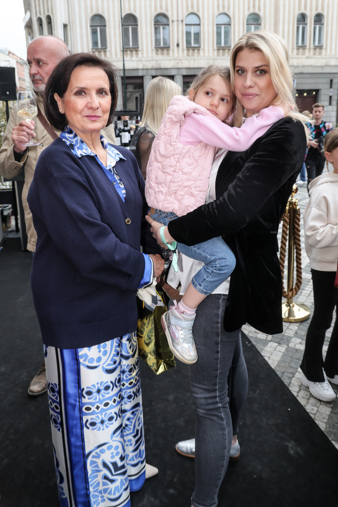 Veronika Freimanová společně s dcerou. 