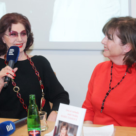 Tomsovou a Burešovou spojuje letité přátelství. 