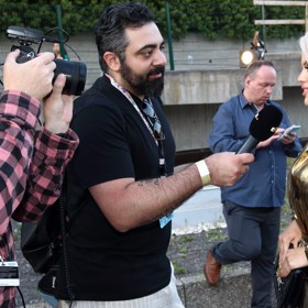 Na módní přehlídce Debbie Brown jsme vyzpovídali Gabrielu Jiráčkovou. 