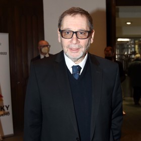 Herec si zahrál četníka Arazima v Četnických humoreskách.