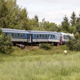 Dva vlaky se srazily u obce Milavče mezi stanicemi Domažlice a Blížejov. 