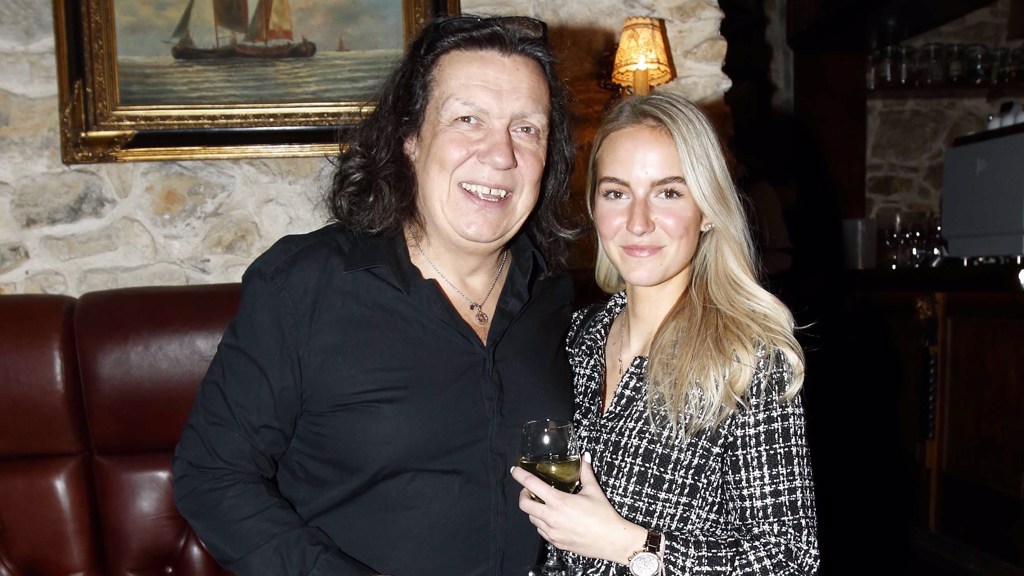 美しいヴィクトリーがテニス選手のダビド・ショデックと結婚 – eXtra.cz
