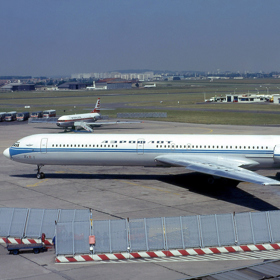 Iljušin Il-62- stejný typ letadla spadl u Moskvy a zavinil tehdy nejhorší leteckou havárii v Rusku.