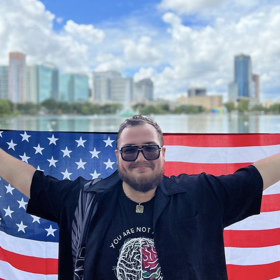 FattyPillow si nedávno splnil svůj životní sen a vyrazil do Ameriky. Zdálo se, že zažívá velký restart a z nejhoršího je venku. 