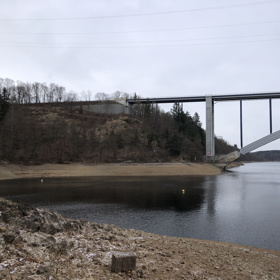 Žďákovský most, kde Orličtí vrazi házeli mrtvoly do přehrady.