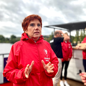 Jaroslava Počárková sbírala podpisy i na horách.