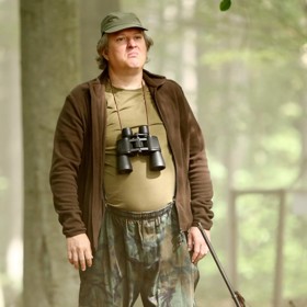 Jednou z postav prvního dílu seriálu Zákony vlka je herec Michal Isteník. 