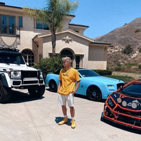 Jon Mariánek žije v přepychu.