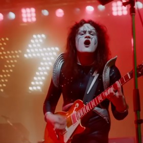 Ve filmu Sázka na zlato bude mít kapela Kiss své místo.