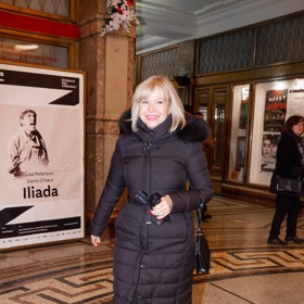 Jana Švandová hraje v seriálu Sex O’Clock babičku. 