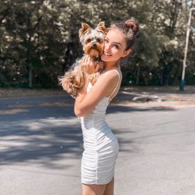 V rozhovoru přiznala, že je velmi empatický člověk. V reality show by ráda ukázala, jak se chová a vystupuje mimo sociální sítě.