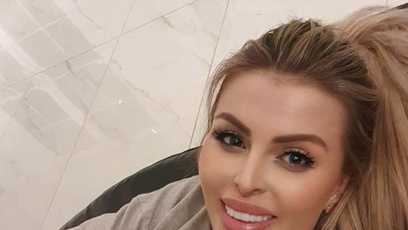 FOTO: Karlosova snoubenka Lela na archivním snímku s Elsou.