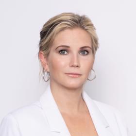 Marie Pošarová se stala terčem kritiky poté, co se během rozhovoru pro ČT dopustila trapného přeřeku. 