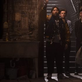 Trojice kamarádů je opět pospolu prakticky celý film.