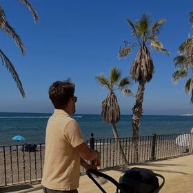 Leoš Mareš si rodičovství velmi užívá.