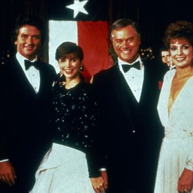 Známá čtveřice ze seriálu Dallas.