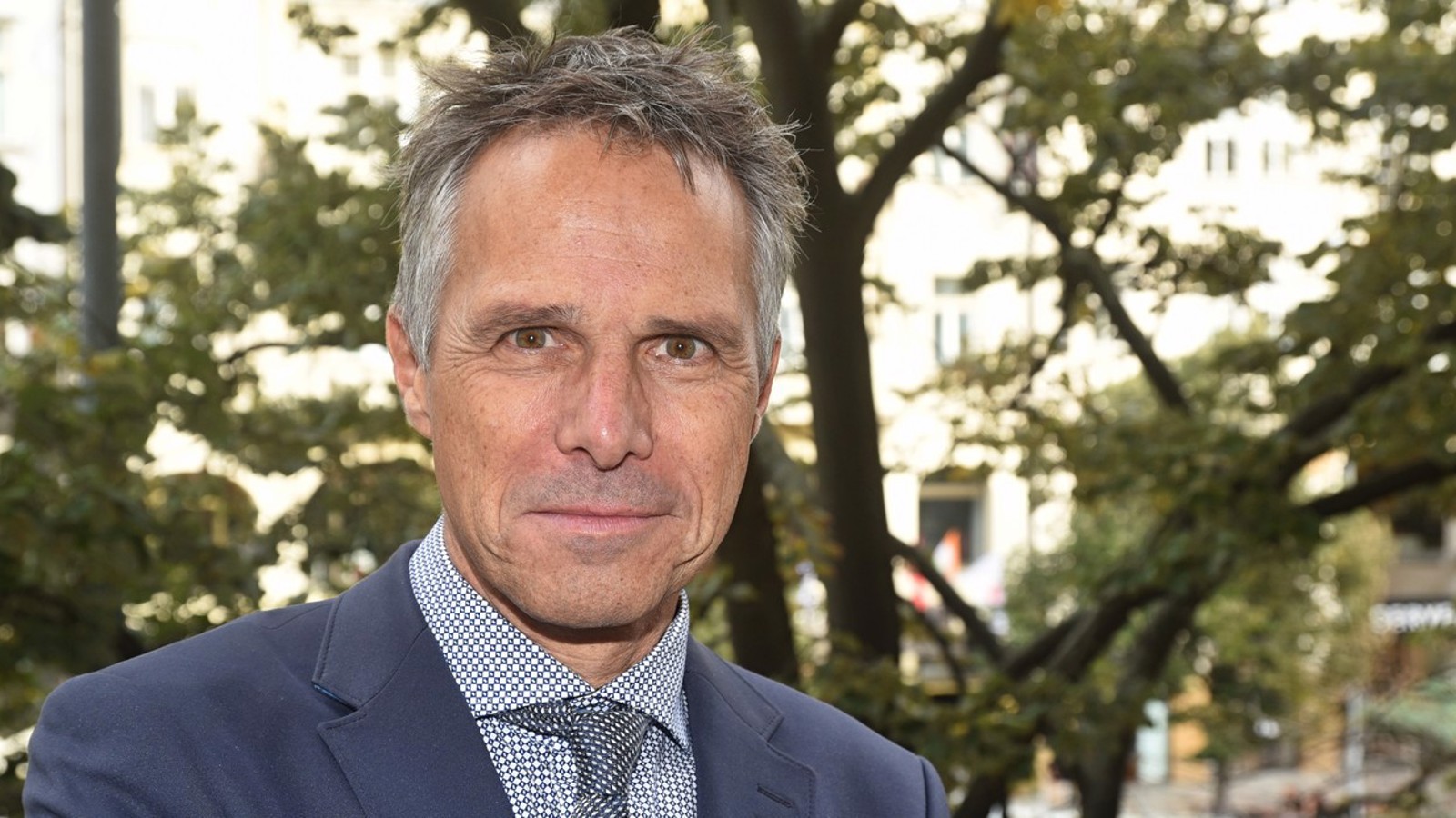 Janek Ledecký zuří: Nechci se do zpitomění testovat, je to tu jak za totáče