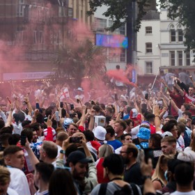 Angličtí fanoušci před zápasem