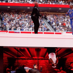 Tři králové gangsta rapu. Dr. Dre, Snoop Dogg a 50 Cent vzhůru nohama.