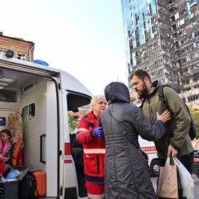 Jen v ulicích Kyjeva bylo zraněno několik desítek lidí.