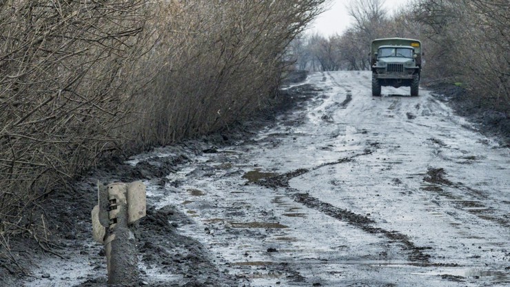 Galerie Válka na Ukrajině Rusové nechali vojáka vykopat si vlastní