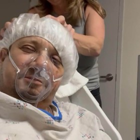 Je zázrak, že Jeremy přežil.