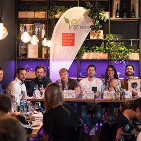 Snímek ze křtu knížky ZUličníci 2.