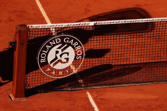Právě s Fonsecou se Menšík zítra utká o semifinále Roland Garros.
