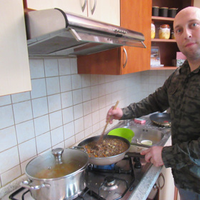 Roman si dá ve čtvrtek panáka na kuráž.