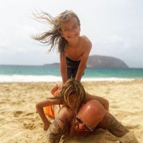 O zábavu mají rozhodně postaráno.