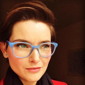 Být farářkou totiž neznamená utápět se v nudě.