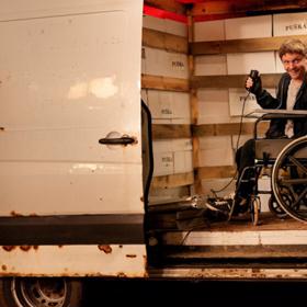 Vítejte na konci světa je plné podivných norských vesničanů. 