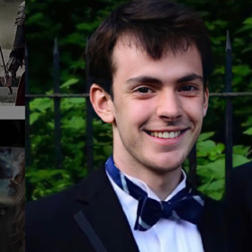 Dělá politického poradce.