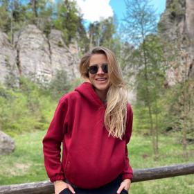 Modelce Veronice Kopřivové už začíná dělat pohyb potíže.