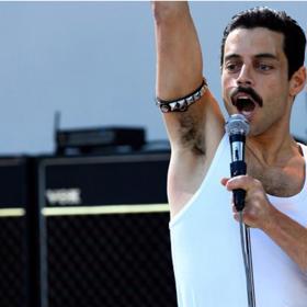 Drsné reakce na Bohemian Rhapsody: Rami Malek nemá charisma jako Freddie Mercury