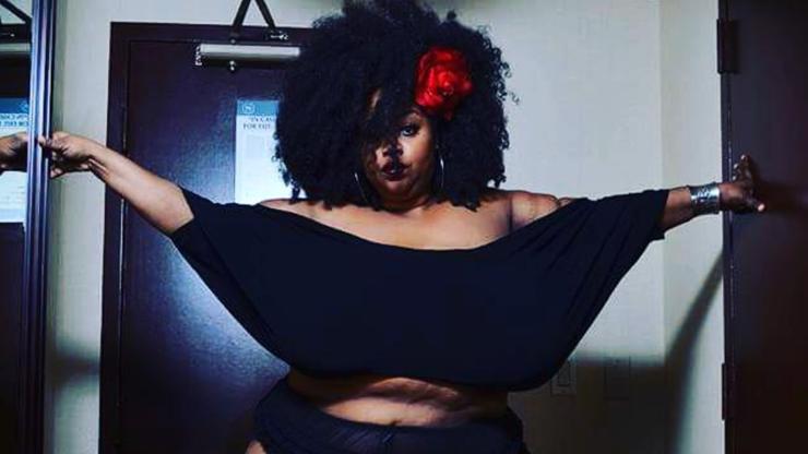 Galerie: Kristy Love: Erotická masérka dusí klienty ňadry – fotka 2 – eXtra.cz