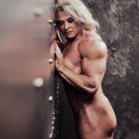 Alena Hatvani byla namakaná.