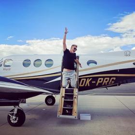 Nejím nesmysly, přiznal štíhlejší Kazma.