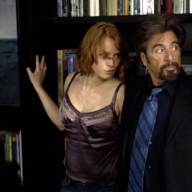 Alicia Witt a Al Pacino ve filmu 88 minut.