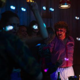 Ivan Jonák miloval zábavu a společnost lehkých kolek.