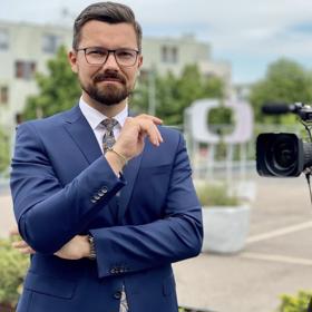 Bývalý moderátor ČT Drahoňovský.