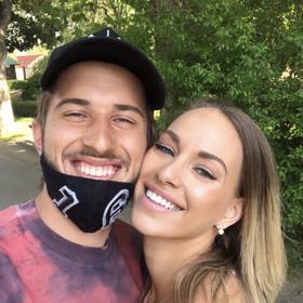 Michal Sáček a jeho partnerka Nika.