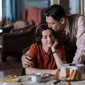 Ve snímku Milada ztvárnila Miladu Horákovou izraelská herečka Ayelet Zurerová a Bohuslava Horáka si zahrál americký herec Robert Gant.