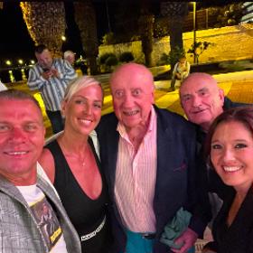 Felix Slováček miluje společenské akce, sluníčko a moře.