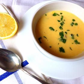 Skandinávská rybí polévka.